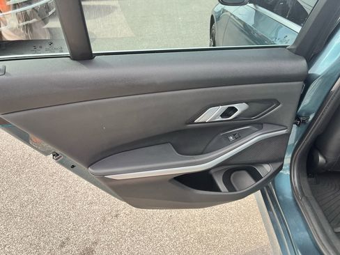 Used 2019 BMW 330i Sedan w/ Convenience Package image 14