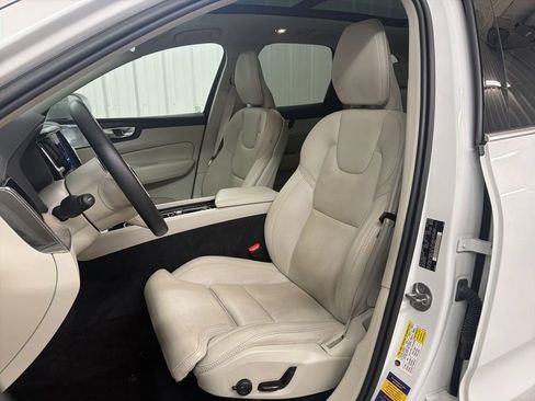 Used 2023 Volvo XC60 B5 Ultimate AWD/4WD image 18