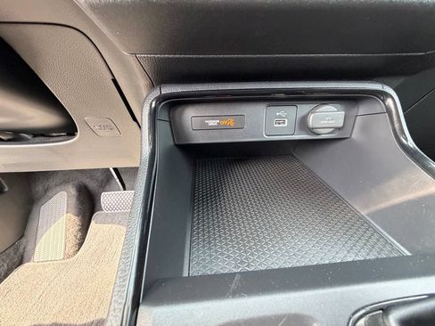 Used 2025 Honda CR-V LX image 14