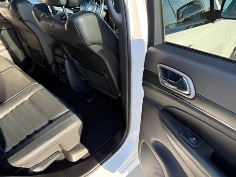 Used 2020 Jeep Grand Cherokee Limited X image 12