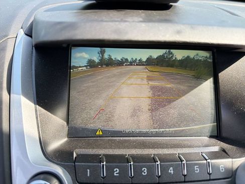 Used 2016 Chevrolet Equinox LTZ w/ Enhanced Convenience Package FWD image 20