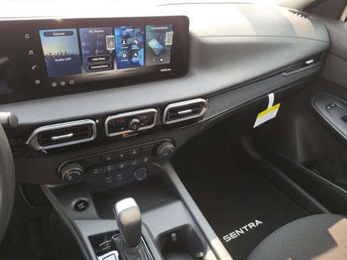 New 2027 Nissan Sentra S w/ Floor Mat Package FWD image 18