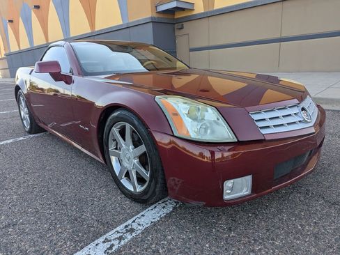 Used 2006 Cadillac XLR Base image 8