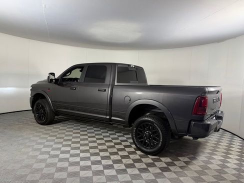 Used 2025 RAM 2500 Limited AWD/4WD image 11