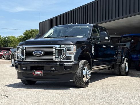 Used 2021 Ford F350 Limited AWD/4WD image 3