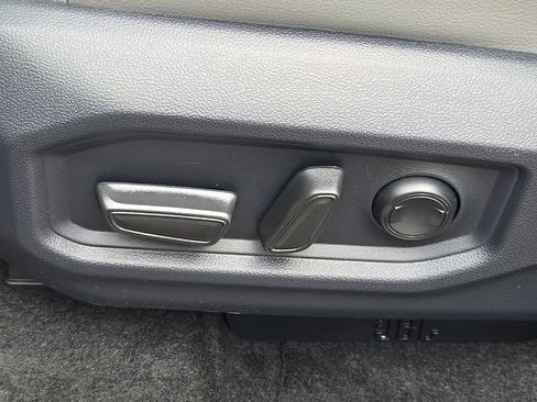 New 2026 Toyota Tundra Limited AWD/4WD image 14