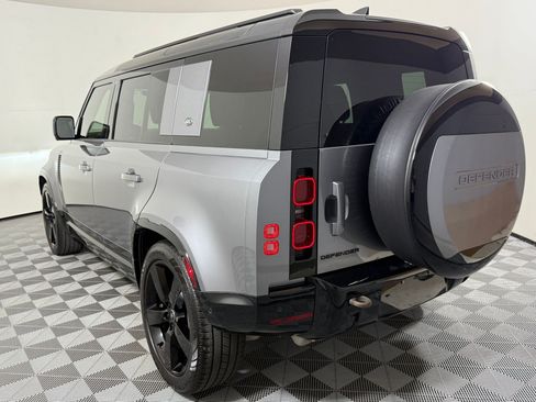 Used 2024 Land Rover Defender 110 X-Dynamic SE AWD/4WD image 3