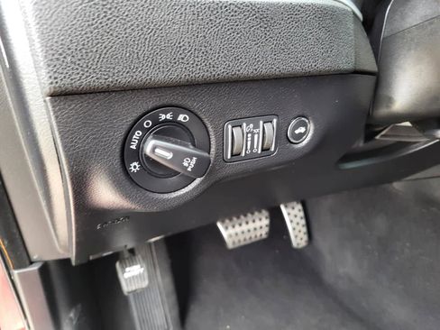 Used 2022 Dodge Charger GT w/ Driver Convenience Group image 17