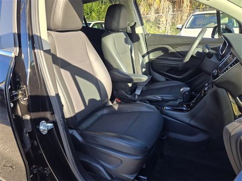 Used 2022 Buick Encore Preferred w/ Safety Package image 18