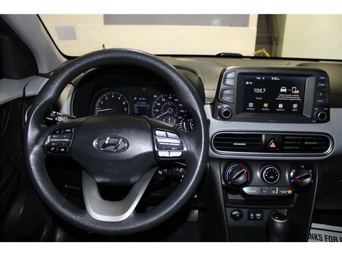 Used 2020 Hyundai Kona SE image 33