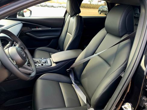 New 2026 MAZDA CX-30 AWD 2.5 S w/ Select Sport Pkg image 16