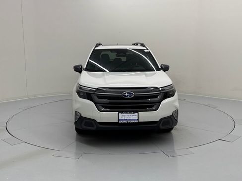 Used 2026 Subaru Forester Limited AWD/4WD image 8