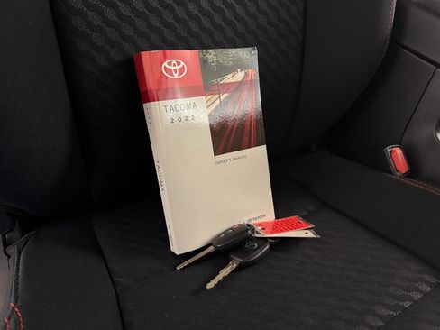 Used 2022 Toyota Tacoma SR5 image 38