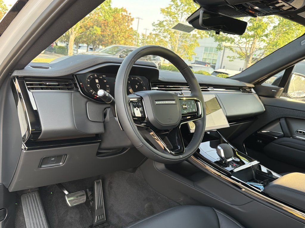 New 2026 Land Rover Range Rover Sport Dynamic SE AWD/4WD image 10