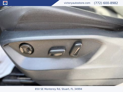 Used 2021 Volkswagen Tiguan SEL FWD image 13