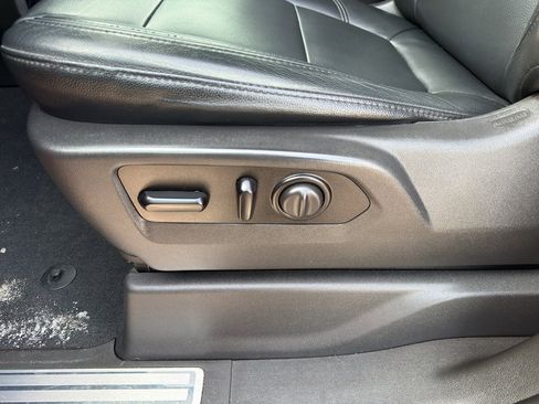 Used 2021 Chevrolet Silverado 2500 LT w/ Z71 Sport Edition image 17