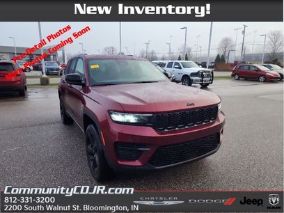 Used 2023 Jeep Grand Cherokee Altitude