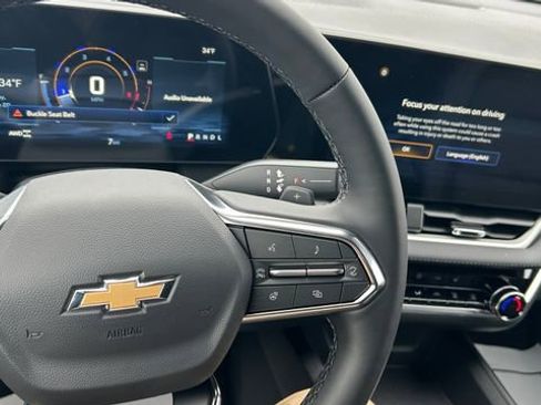 New 2026 Chevrolet Equinox LT w/ Convenience Package II image 19