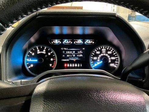 Used 2015 Ford F150 XLT w/ Equipment Group 302A Luxury image 22