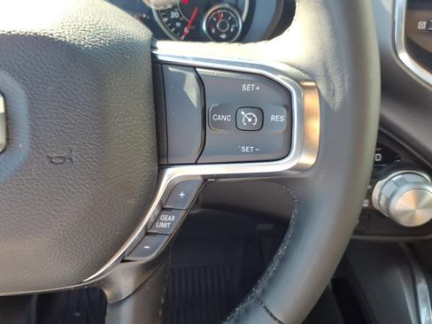 Used 2024 RAM 1500 Laramie AWD/4WD image 9