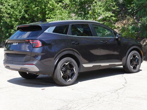 Certified 2026 Kia Sportage EX AWD/4WD image 7
