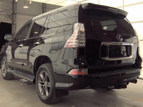 Used 2018 Lexus GX 460 Premium image 9