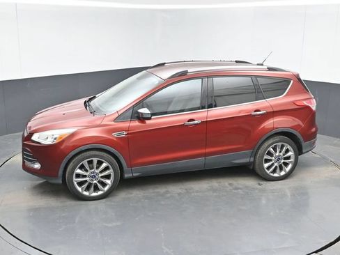 Used 2016 Ford Escape SE w/ SE Chrome Package FWD image 32