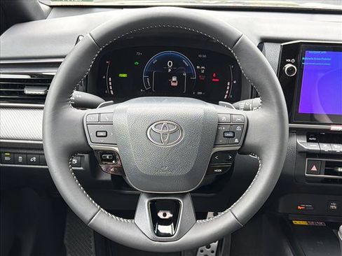 Used 2026 Toyota Camry SE w/ Multimedia Upgrade Package FWD image 23