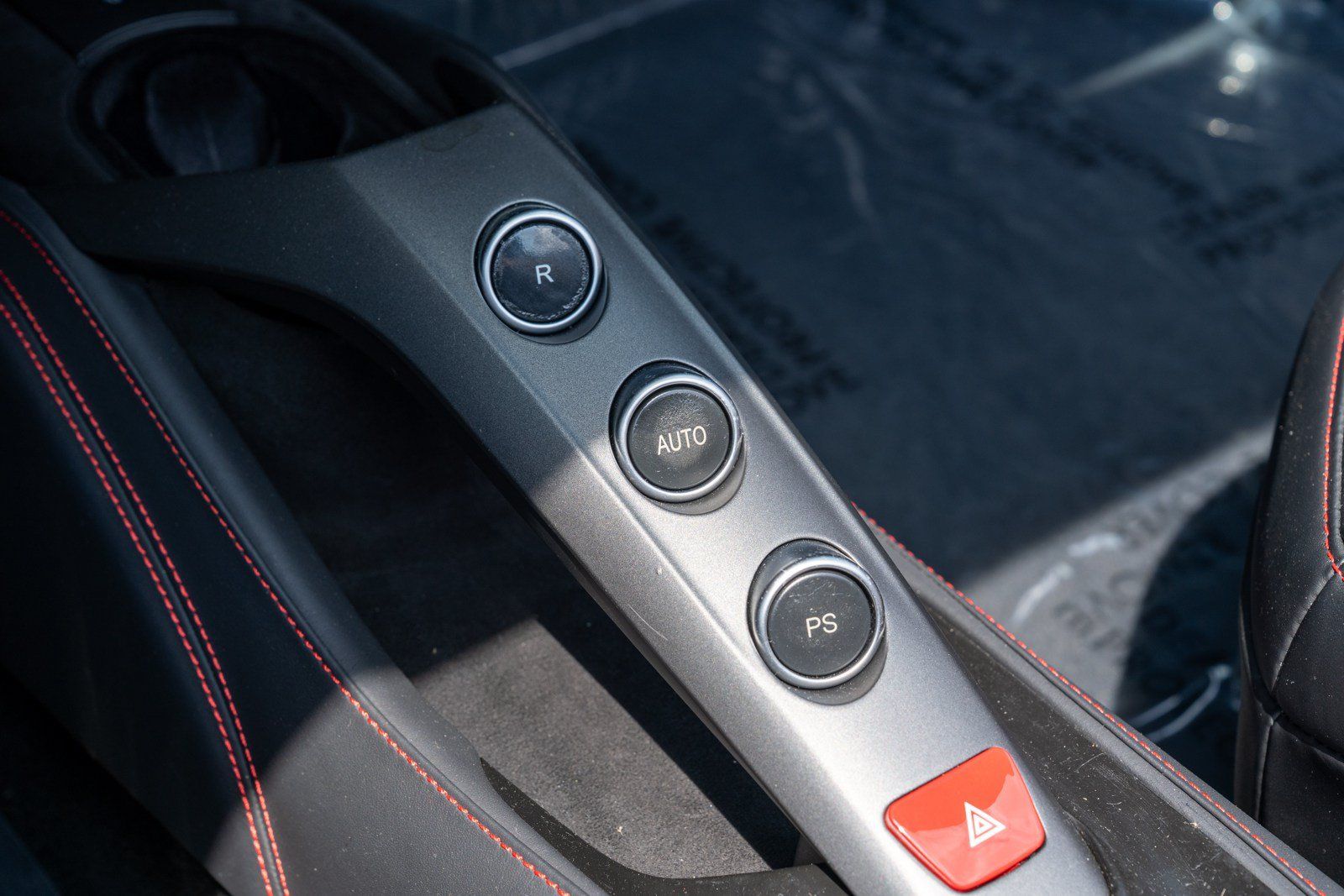 Used 2018 Ferrari 488 Spider RWD image 45