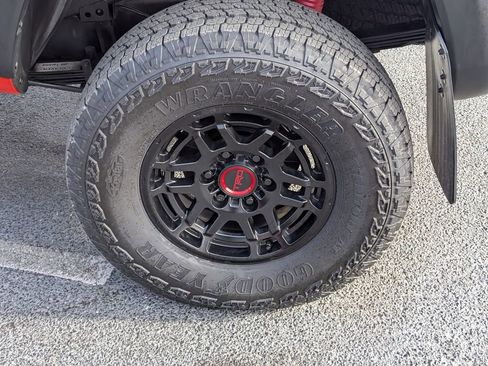 Used 2023 Toyota Tacoma TRD Pro image 9