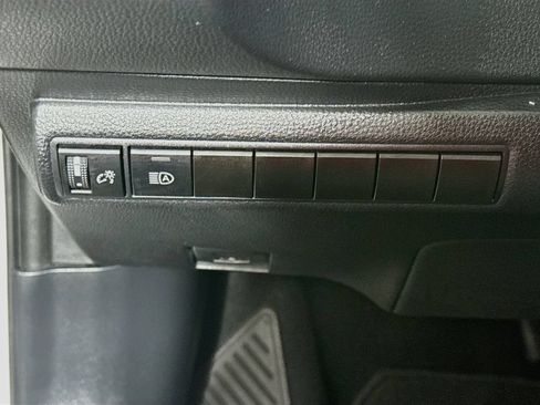 Used 2023 Toyota Corolla LE FWD image 11