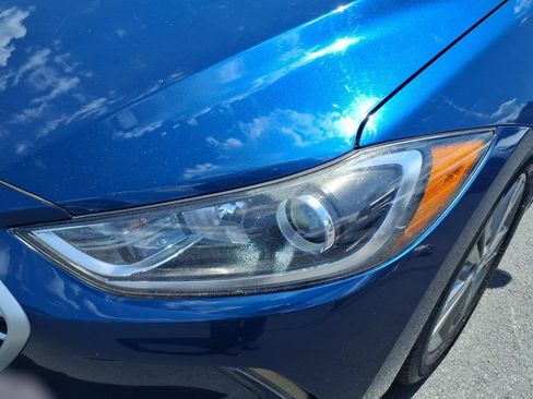 Used 2018 Hyundai Elantra Value Edition FWD image 10