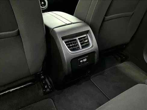 Used 2022 Chevrolet Blazer LT FWD image 25
