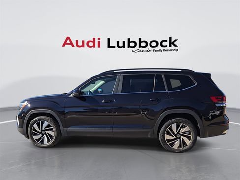 Used 2024 Volkswagen Atlas SE image 3