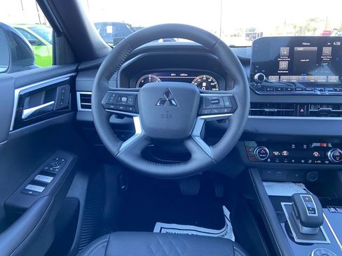 New 2025 Mitsubishi Outlander SEL Black Edition image 22