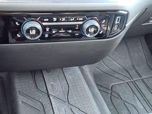 Used 2023 Chevrolet Silverado 1500 LT w/ Protection Package RWD image 14