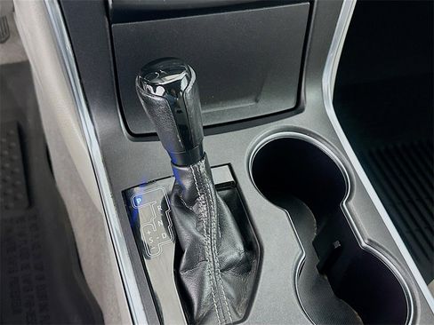 Used 2017 Toyota Camry XLE image 16