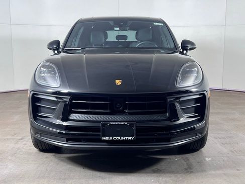 Certified 2025 Porsche Macan AWD/4WD image 10
