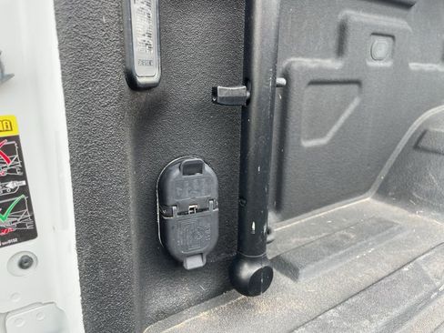 Used 2022 GMC Sierra 2500 AT4 image 10