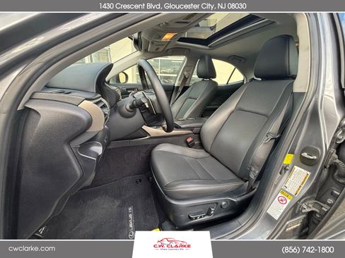 Used 2014 Lexus IS 350 image 13