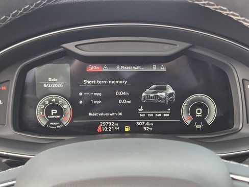 Certified 2023 Audi Q8 Premium Plus w/ Premium Plus Package AWD/4WD image 21