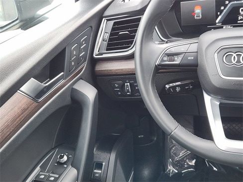 Used 2025 Audi Q5 2.0T Premium Plus w/ Premium Plus Package image 27
