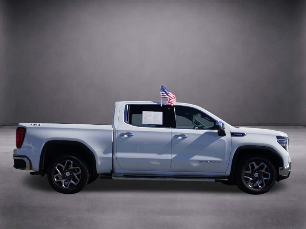 Used 2023 GMC Sierra 1500 SLT w/ SLT Convenience Package AWD/4WD image 3