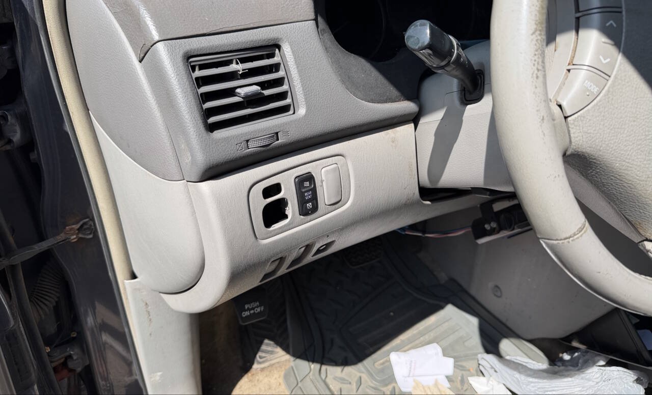 Used 2006 Toyota Sienna XLE FWD image 35