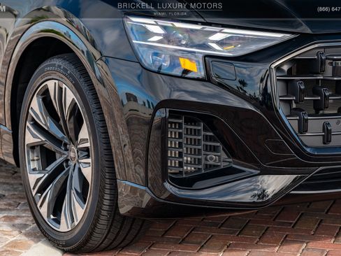 Used 2025 Audi Q8 Prestige image 58