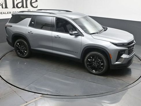 New 2026 Chevrolet Traverse LT w/ Midnight/Sport Edition image 17