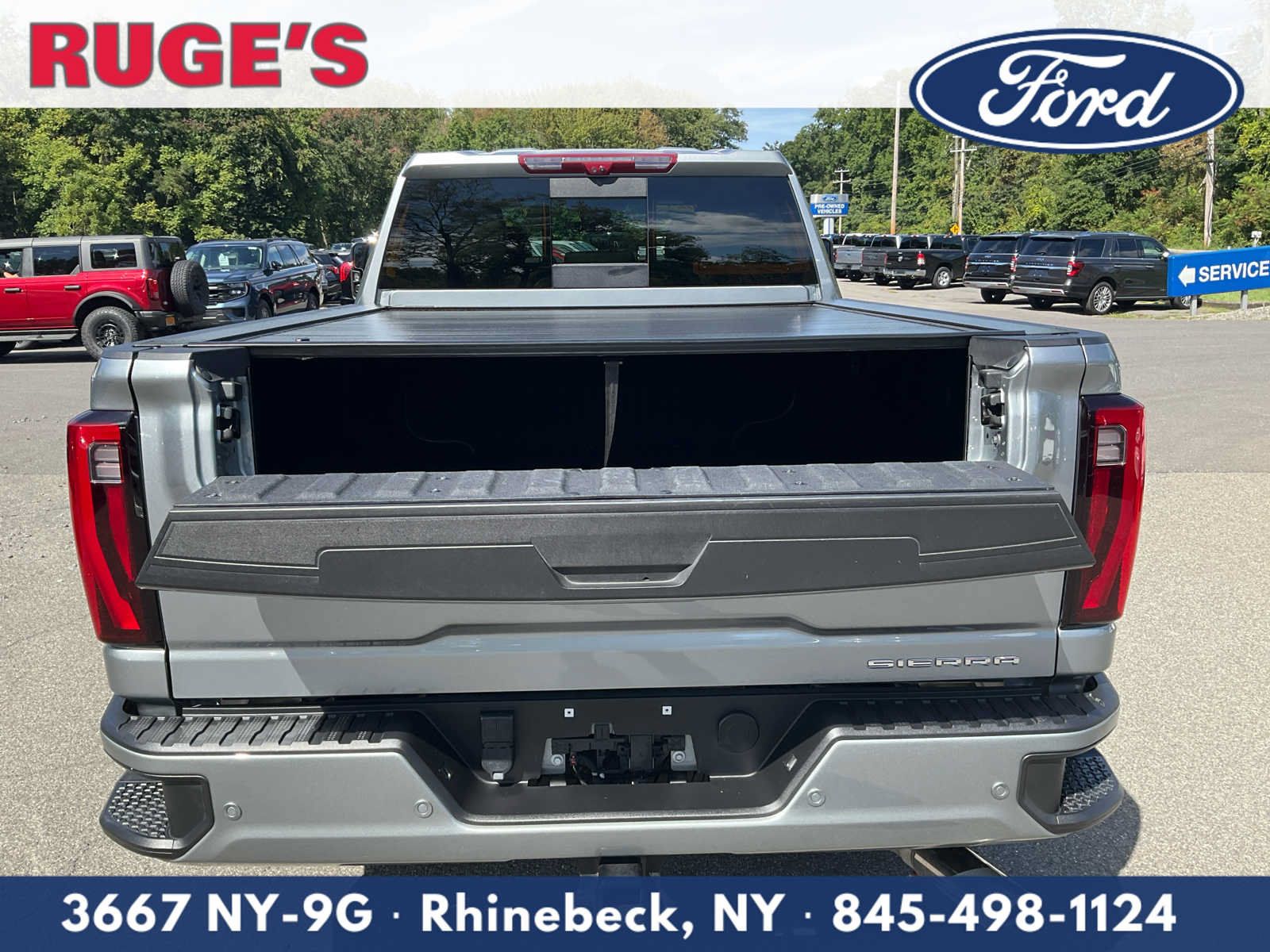 Used 2024 GMC Sierra 2500 Denali w/ Denali Reserve Package AWD/4WD image 11