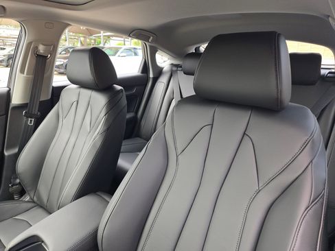New 2026 Acura Integra FWD image 10