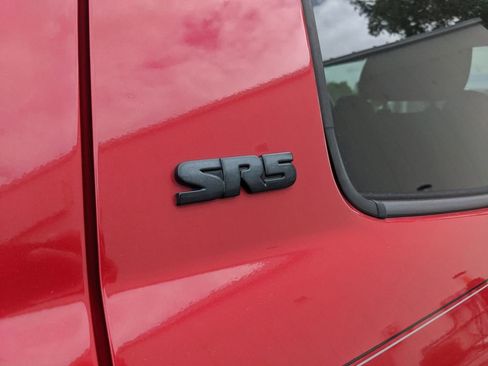 Used 2020 Toyota Tundra SR5 w/ SR5 Leather Package image 13