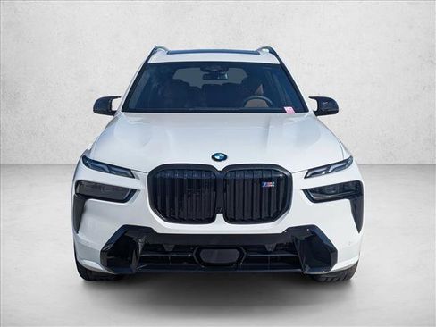 New 2026 BMW X7 M60i image 6